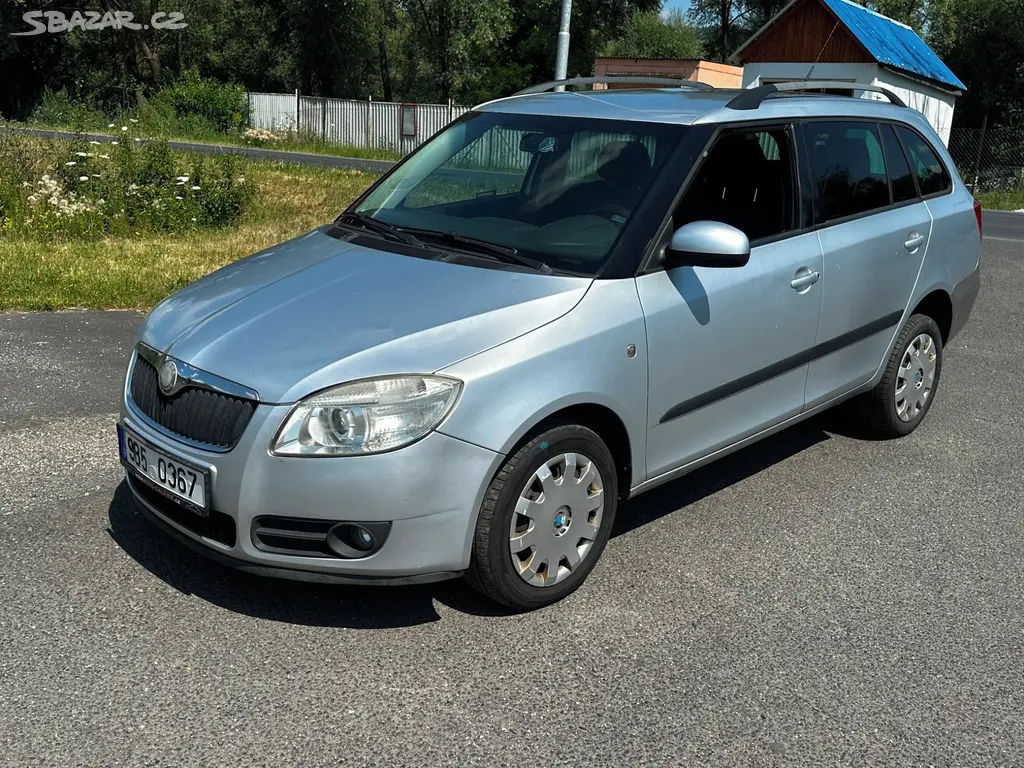 Škoda Fabia II 1.2i 51kw, r.2008, původ ČR, stk